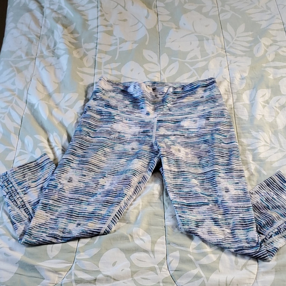 Lululemon True Self Crop
